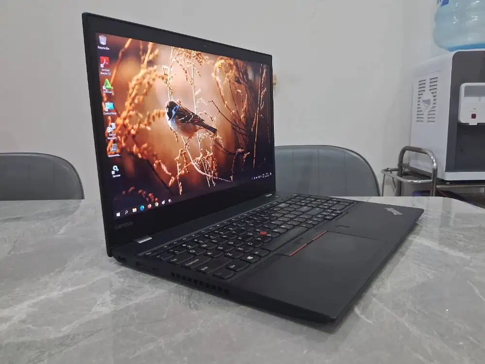 LENOVO i5 Gen 7 16GB SSD 256 TOUCHScreen FHD 15.6in ThinkPad T570 Grns