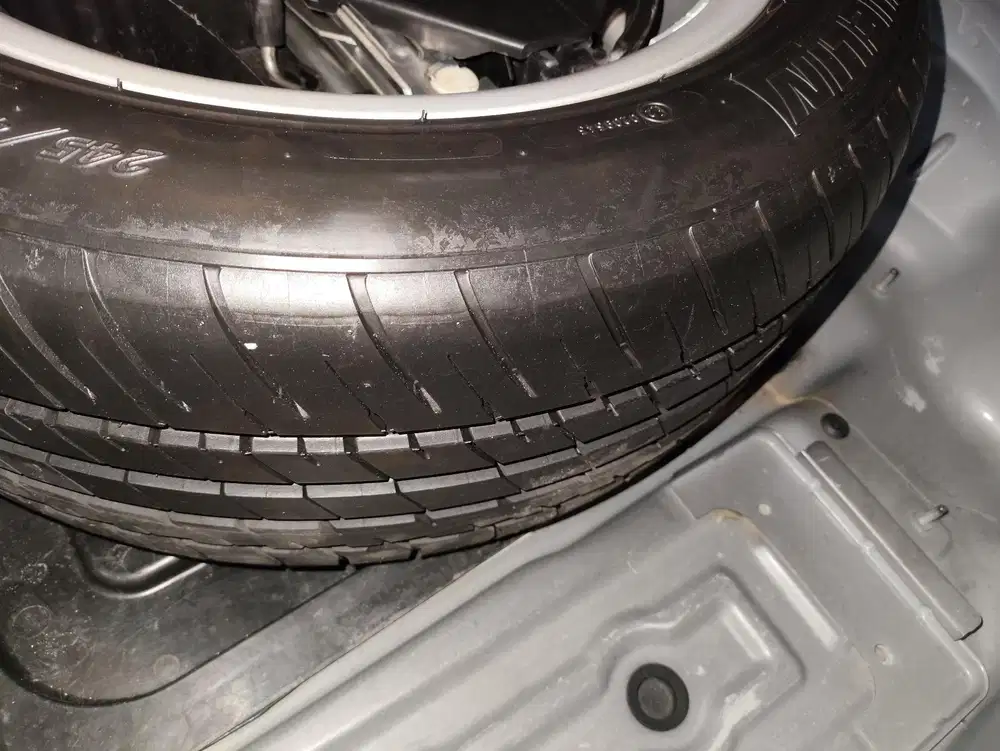 Mercedes-Benz E250 2011 Bensin