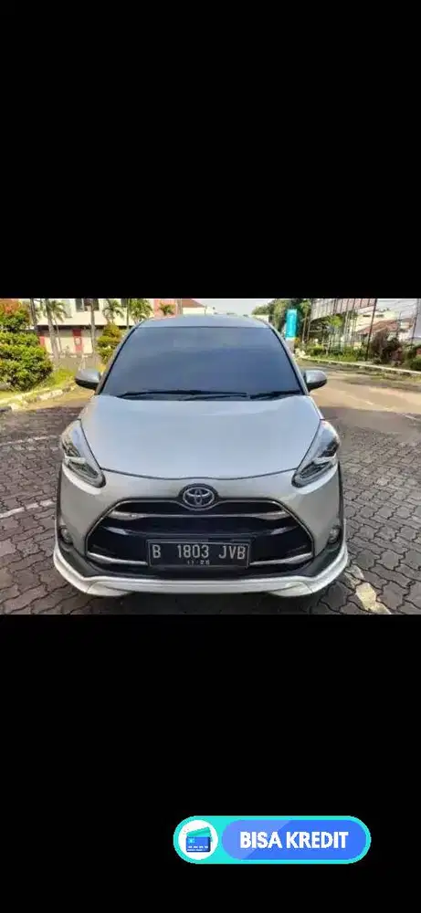 Toyota sienta 1.5  Q 2017 matic bensin mulus terawat MURAH BU, CASH