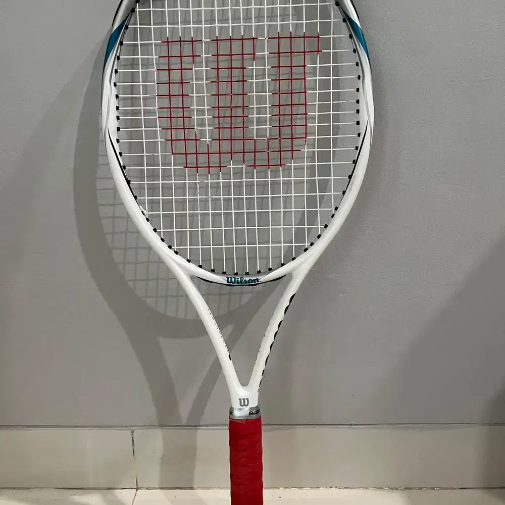 Raket Tenis Wilson BLX108