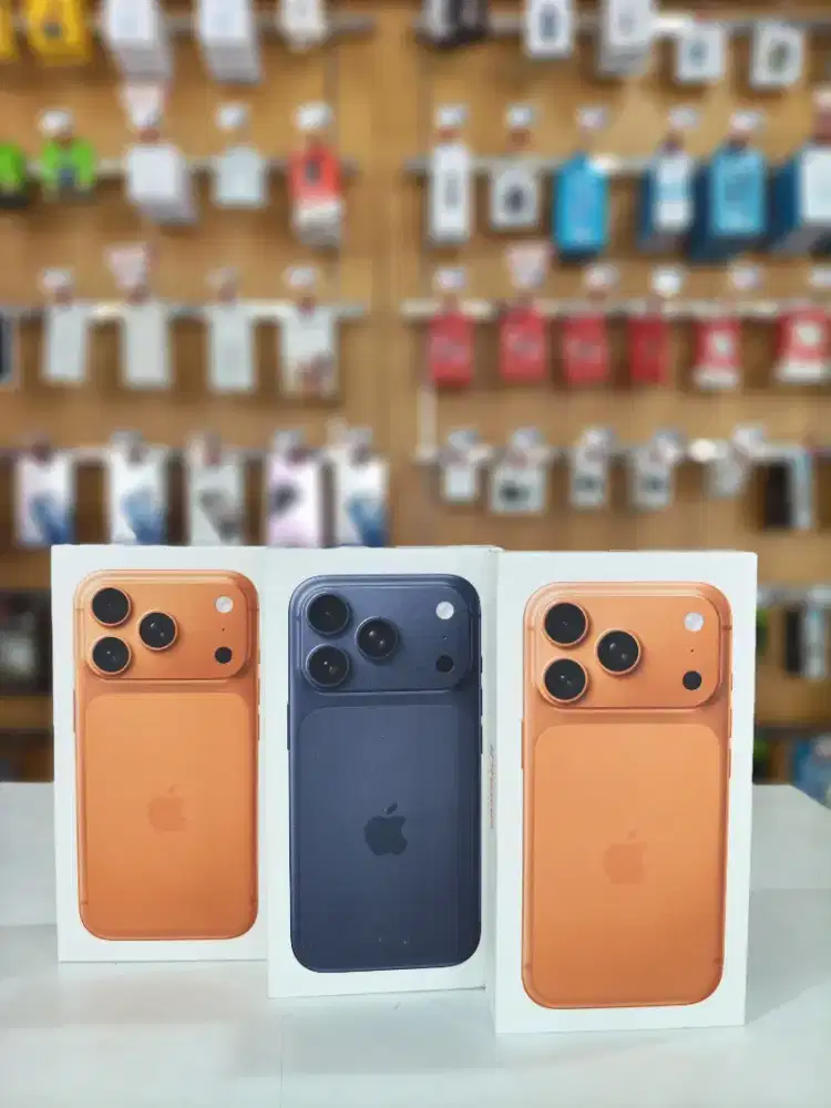 iPhone 17 Pro 256GB Cosmic Orange & Deep Blue