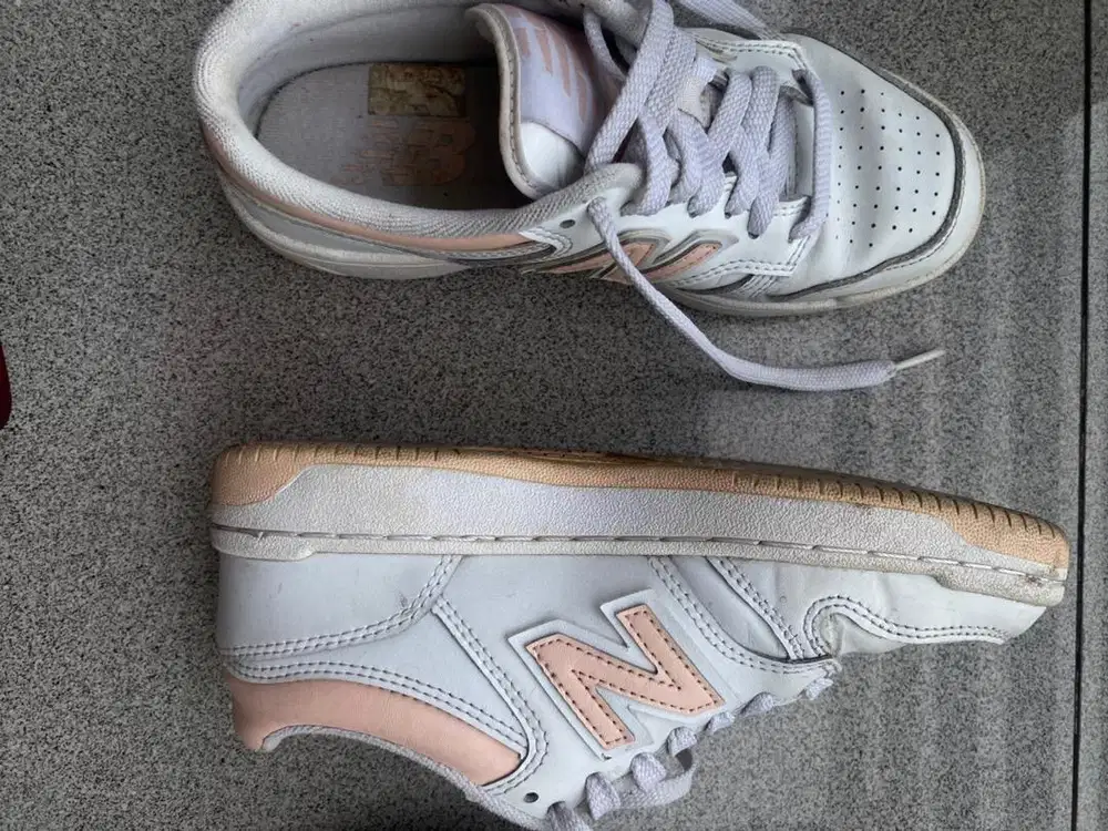 SEPATU NEW BALANCE