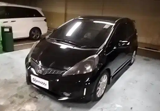 DP Rendah  7JT Honda Jazz 1.5 E Bensin-MT 2012 Hitam