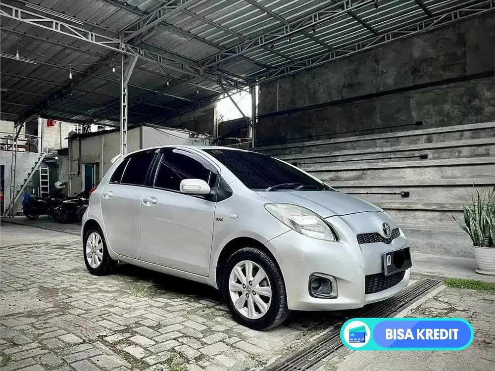 Toyota Yaris 1.5 J MT 2012 Original