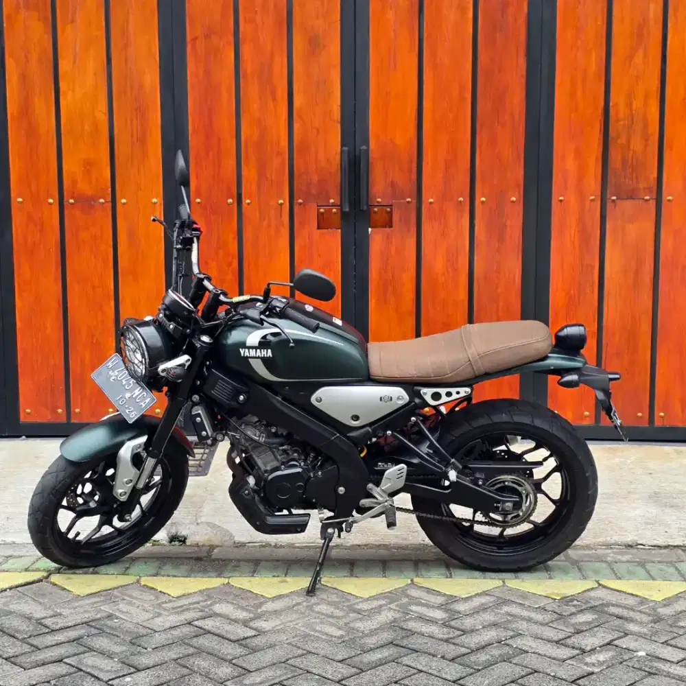 Yamaha XSR 155 2021 km rendah pajak panjang