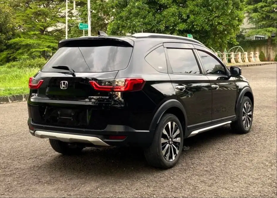 New BRV Prestige 1.5 Non sensing AT 2022 Hitam Kredit TDP 10 JUTA