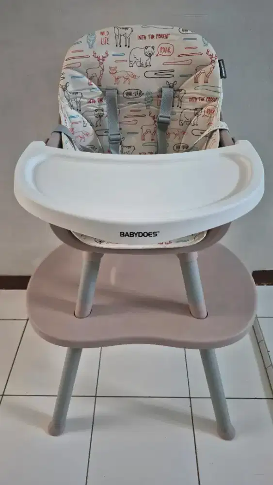 Kursi makan baby merk babydoes