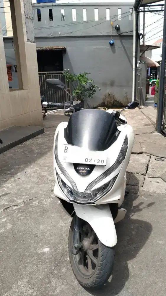 Di Jual Honda PCX CBS 2020 Low Kilometer