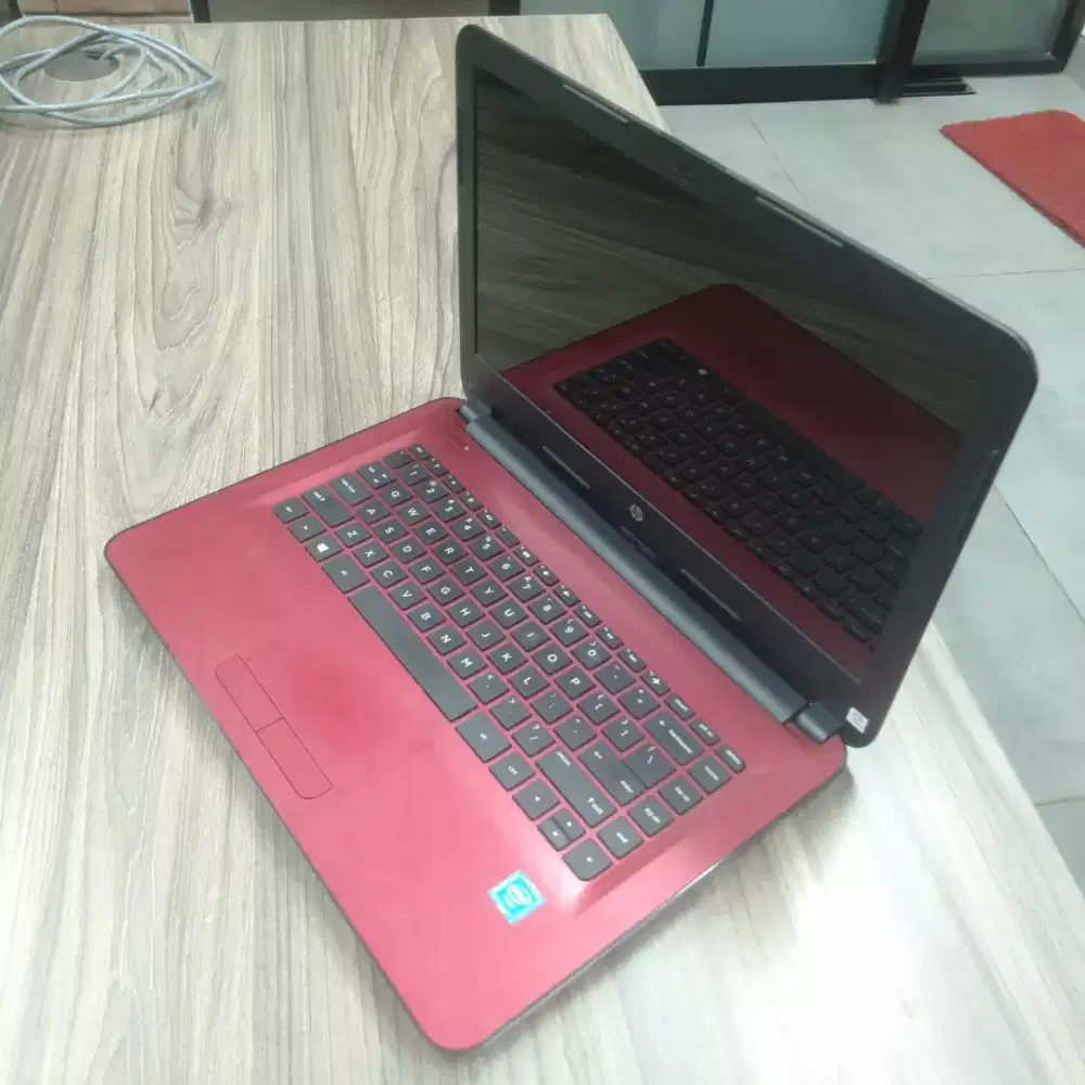 Laptop HP 14-ac003TU, Intel celeron N3050