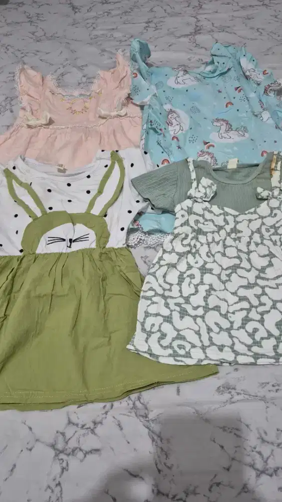 Baju anak cewe 4 buah