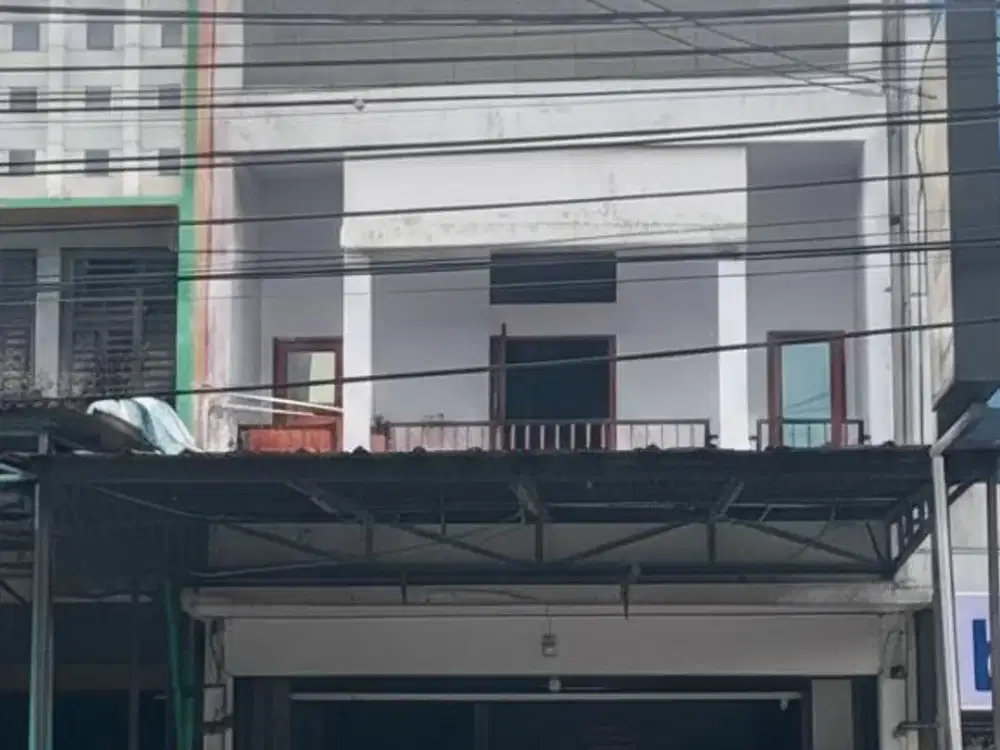 Ruko Yang Panjang 30 M Dan Strategis 2 Lantai Di Jalan Utama