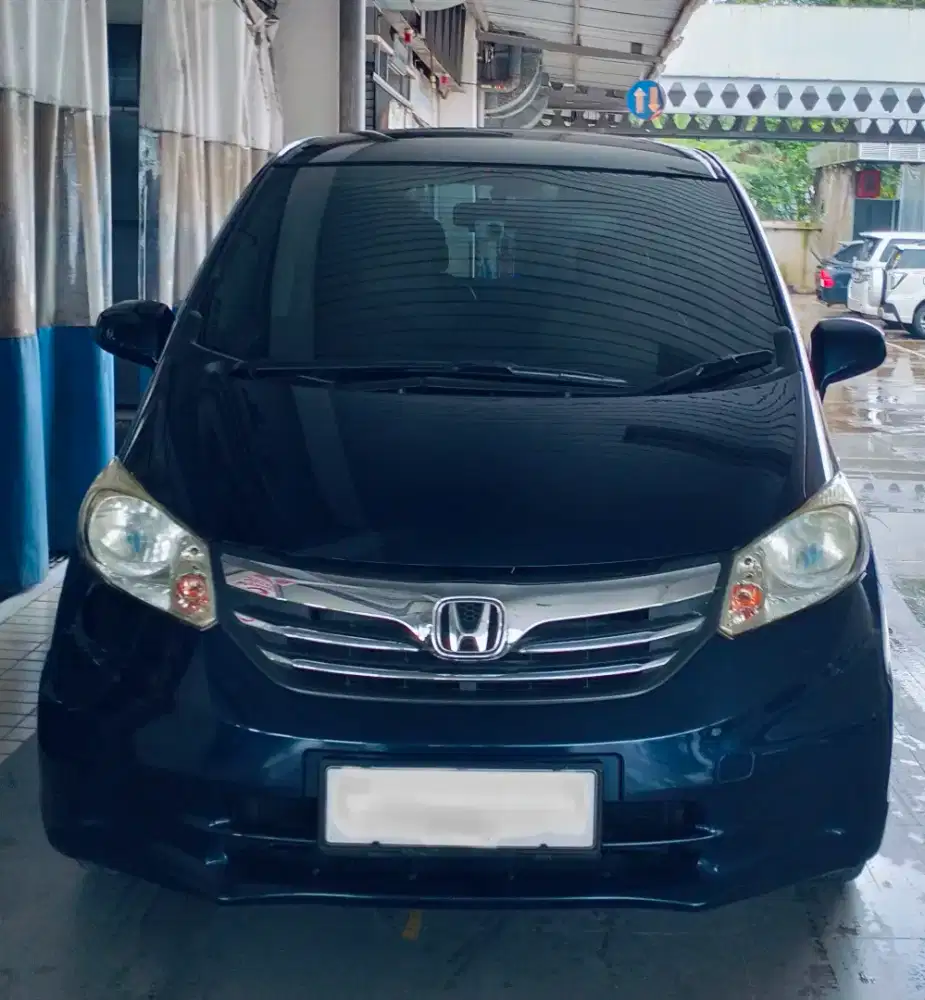 Honda Freed SD facelift 2012
