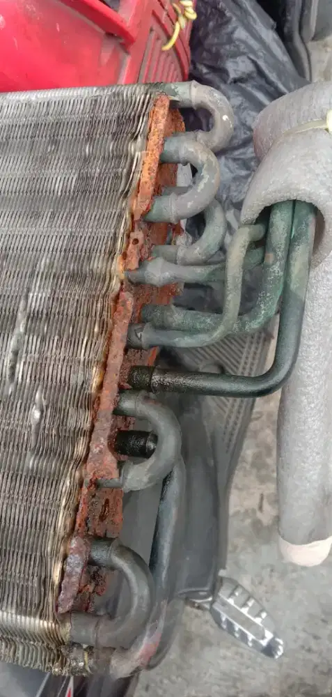 SERVICE AC PERBAIKAN DAN MAINTENANCE