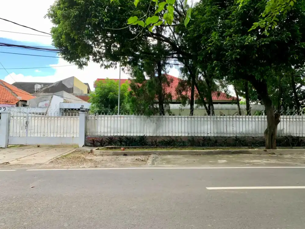 Dijual Tanah bonus Rumah Second di komplek AU Waringin Permai Jatiwaringin