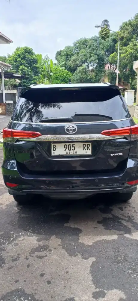TOYOTA FORTUNER VRZ DIESEL AT