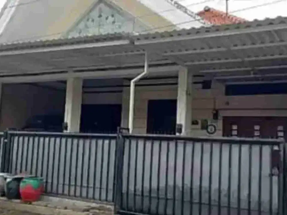 BANTING HARGA RUMAH 1,5 Lantai SIAP HUNI SEMOLOWARU SELATAN Surabaya