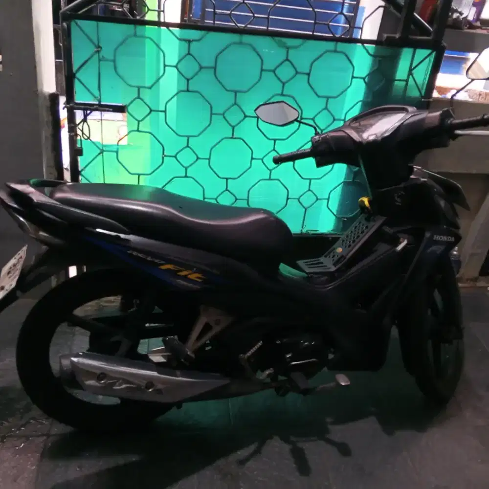 Honda Revo Fit CW 2019 Hitam