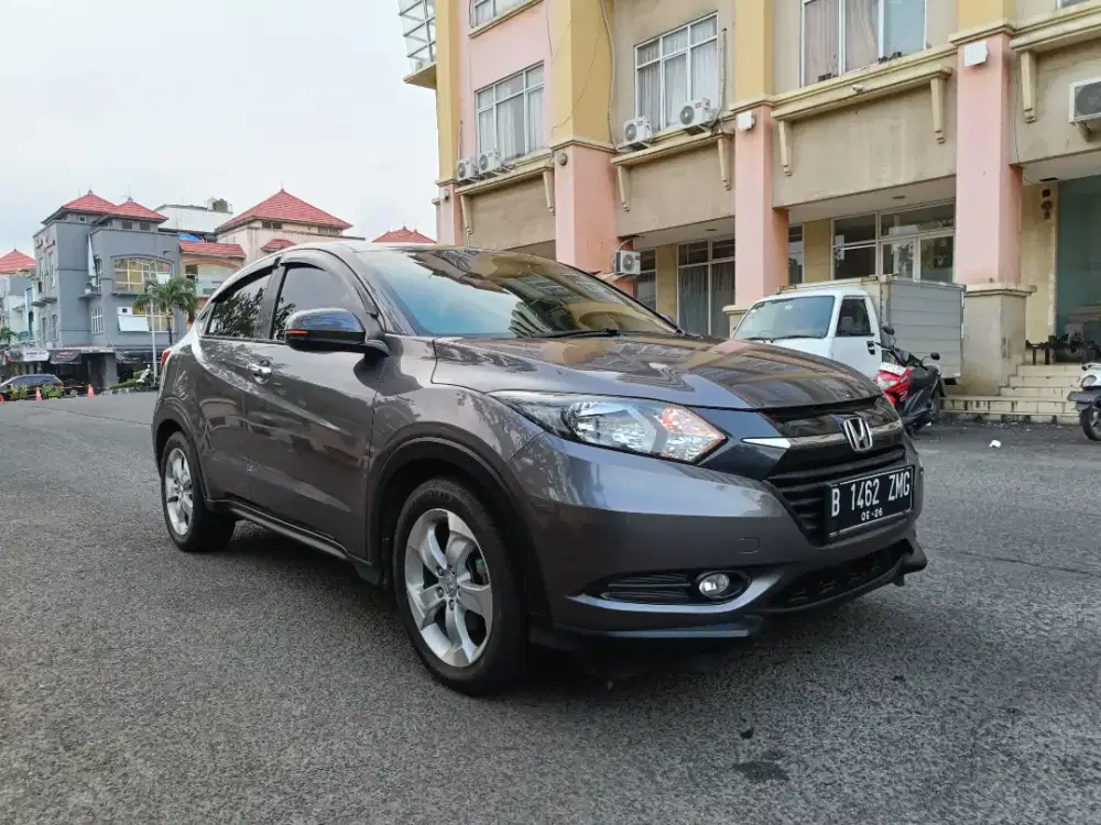 Honda HR-V E AT 2016 Abu-abu Met