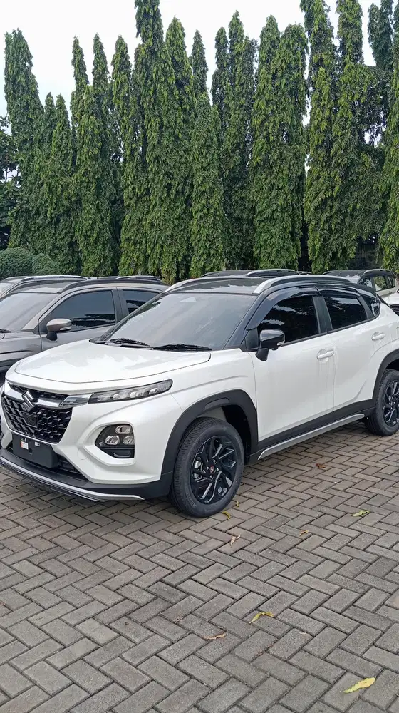 Suzuki FRONX 2025 Hybrid