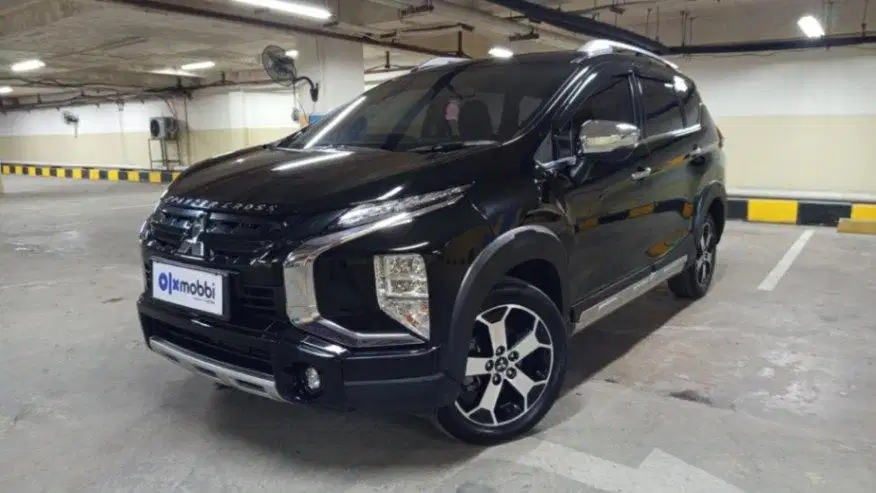 Like New TDP 13JT Mitsubishi Xpander 1.5 Cross Bensin-MT 2022 Hitam