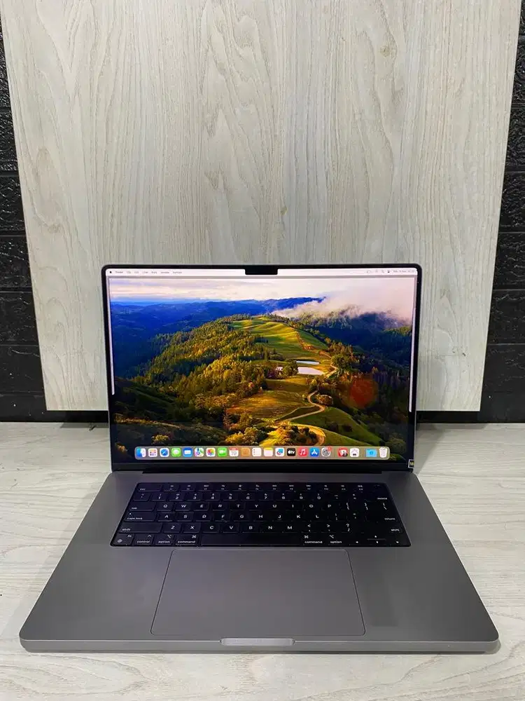 Macbook Pro M1 Pro 2021 16inc RAM 32gb SSD 512gb