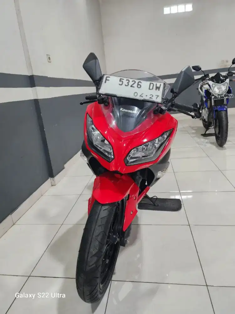 NINJA 250R THN 2024 KM 19K (PUTRA TUNGGAL MOTOR)