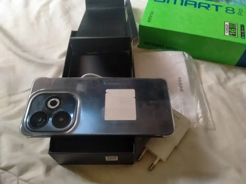 dijual infinix smart 8 pro seperti difoto iklannya.trims olx