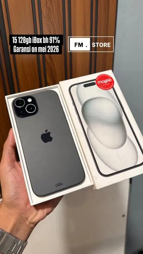 Iphone 15 128gb iBox black garansi on mei 2026. Tukar tambah