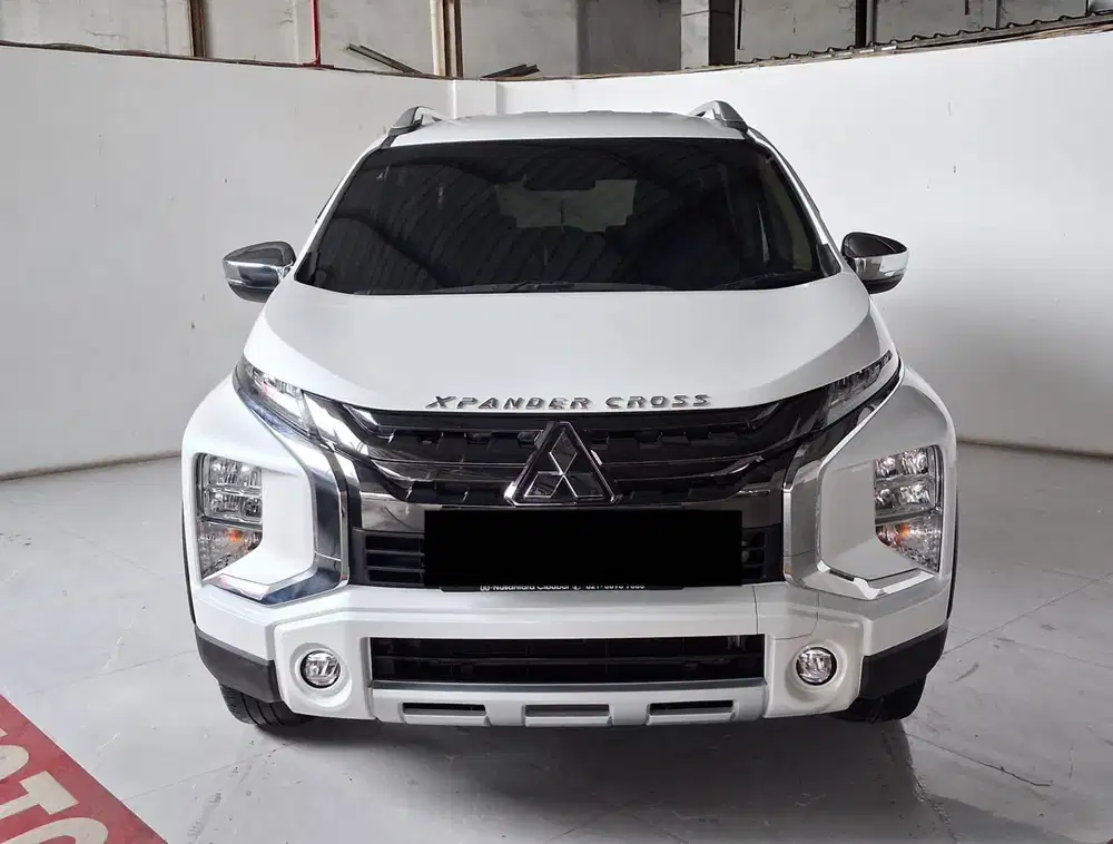 M Xpander Cross at km 37 rb