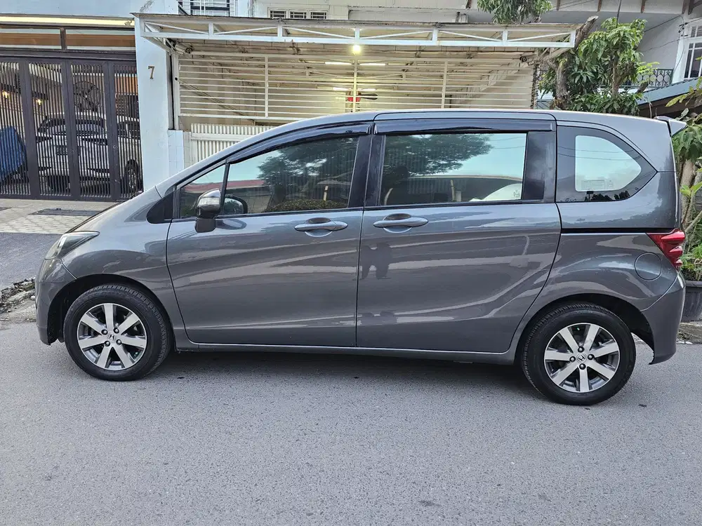 Honda Freed 2011 E PSD