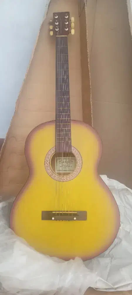Gitar merk Osmond