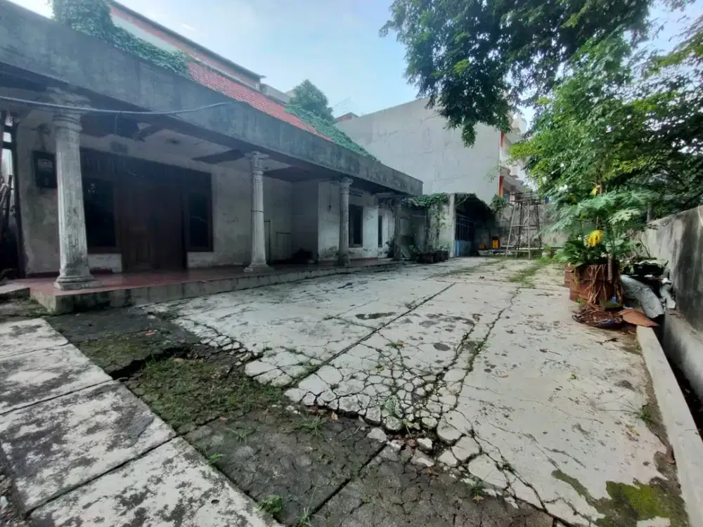 DISEWAKAN TANAH DAN BANGUNAN KOMERSIAL DI DAERAH KEBAYORAN BARU JAKARTA SELATAN