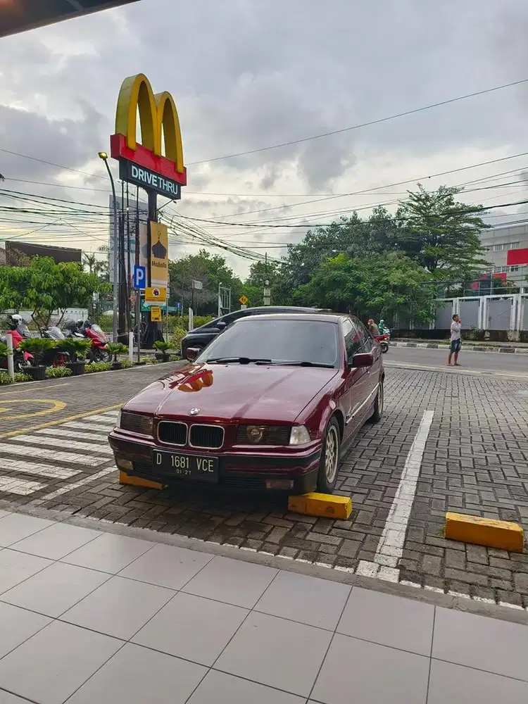 Bmw E36 320i MT Calypso Red