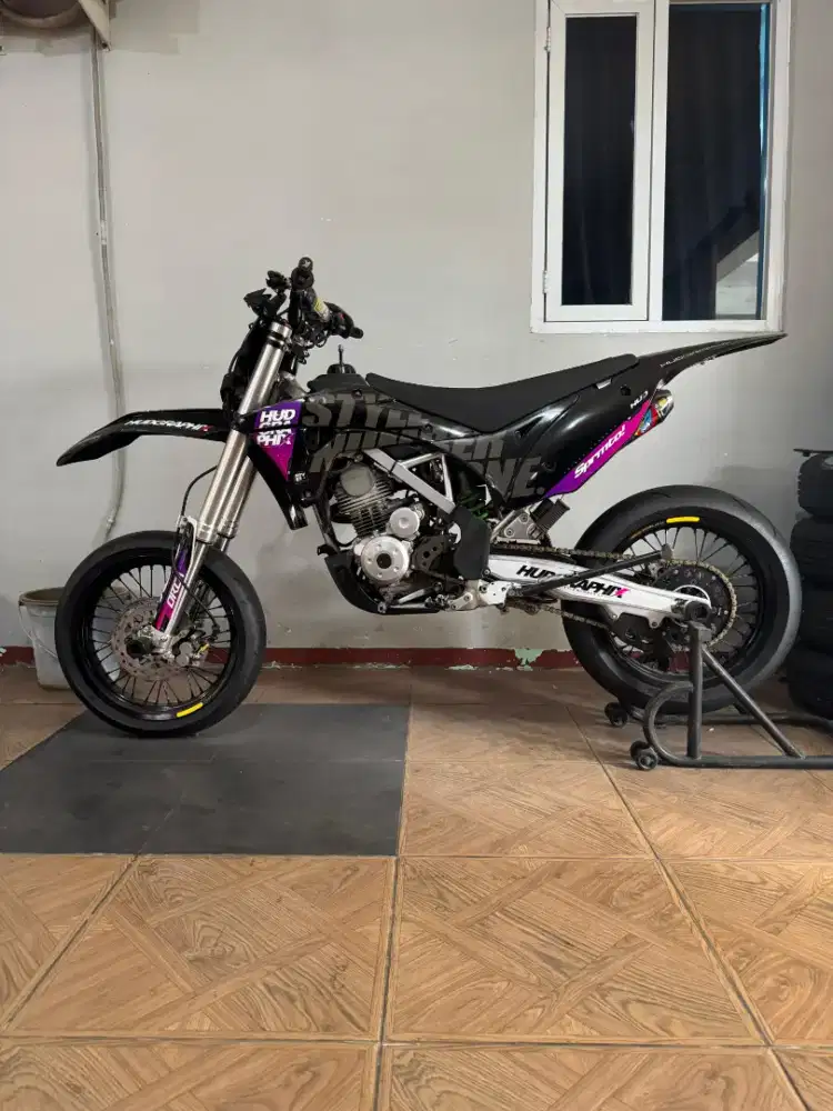 Kawasaki KLX Modif Supermoto