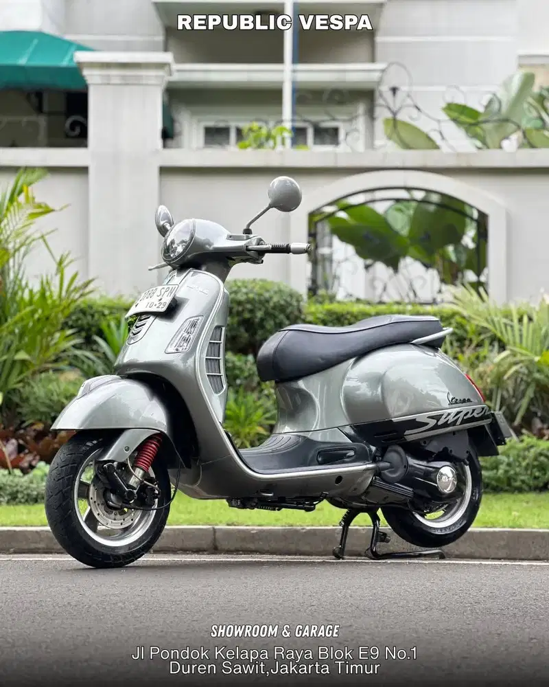 PIAGGIO VESPA GTS 150 3V IE TH 2014 WARNA GREY PERFECT CONDITION