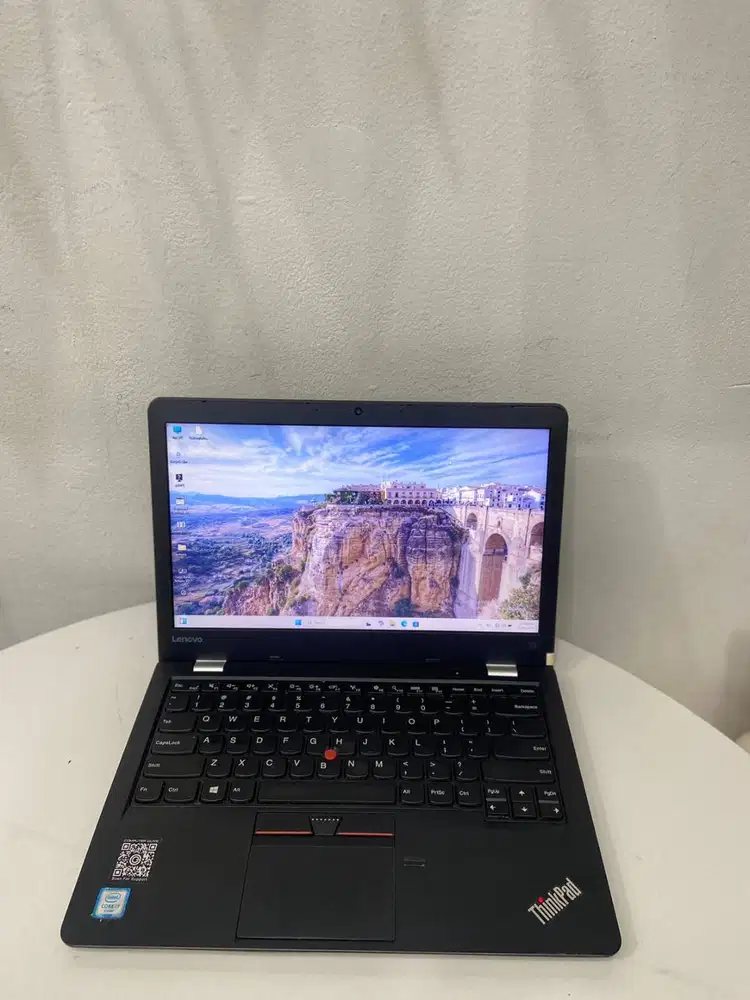 LAPTOP Lenovo ThinkPad 13 INTEL CORE i7 RAM 8GB SSD 256GB DL-EC