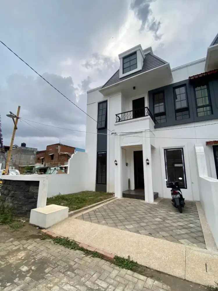 Rumah Baru dijual di Blimbing Kota Malang