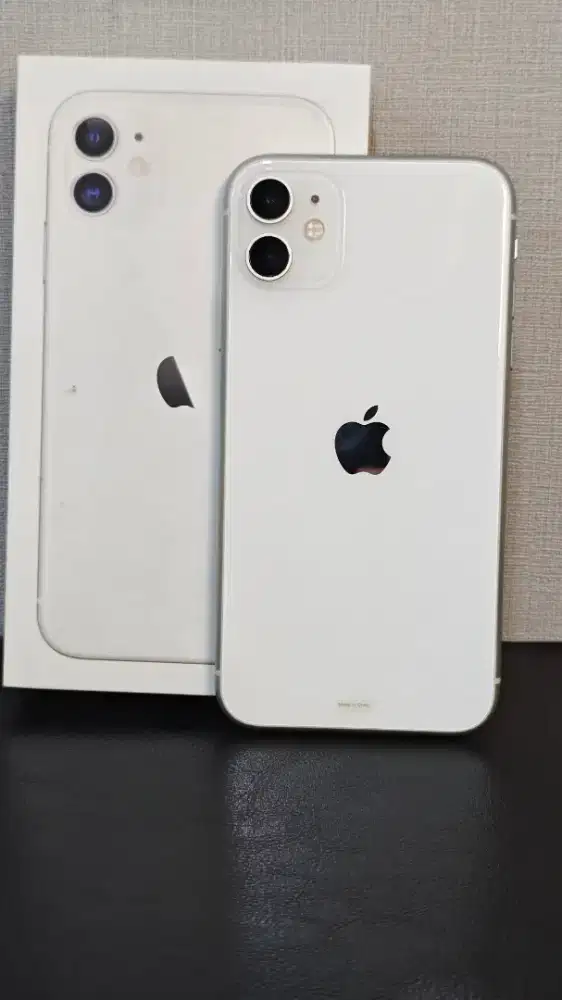 Iphone 11 64gb ibox bekas mulus/ batere 88%