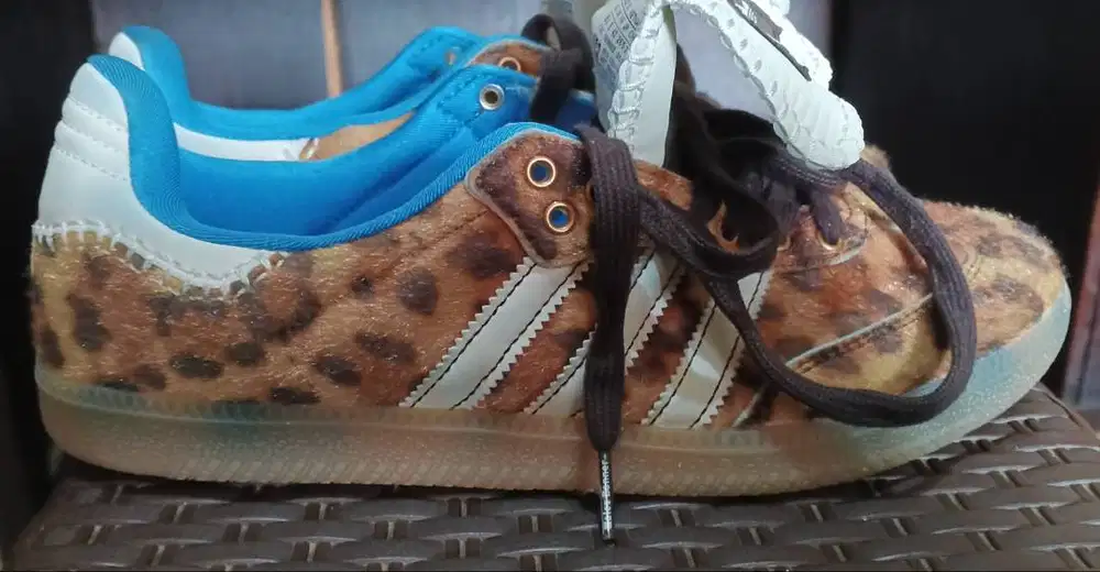 Sepatu Adidas Wales Bonner Size 42