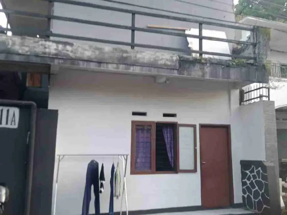 BUTUH CEPAT Dijual Rumah Akses Mobil Lokasi Dekat Tol Psteur