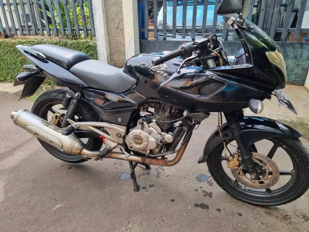 Bajaj Pulsar 220F (NEGO Sampai Jadi)