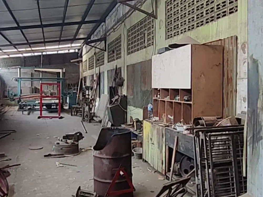 Dijual Gudang di sayap taman kopo indah