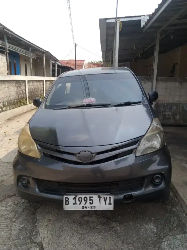 Daihatsu Xenia 2014 Bensin