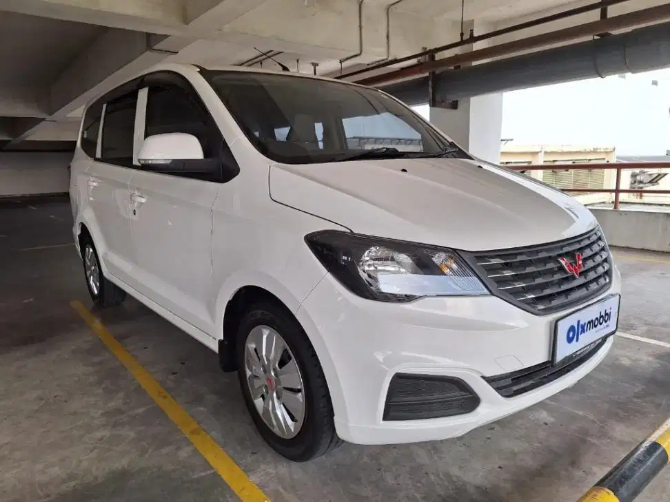 DP RENDAH Wuling Confero 1.5 Bensin-MT 2021 TRU