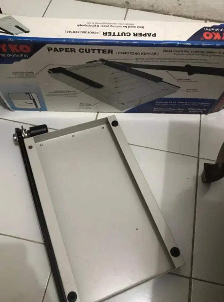 Pemotong Kertas