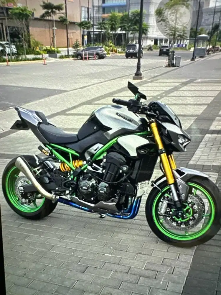 Kawasaki Z900 SE 2025 low km