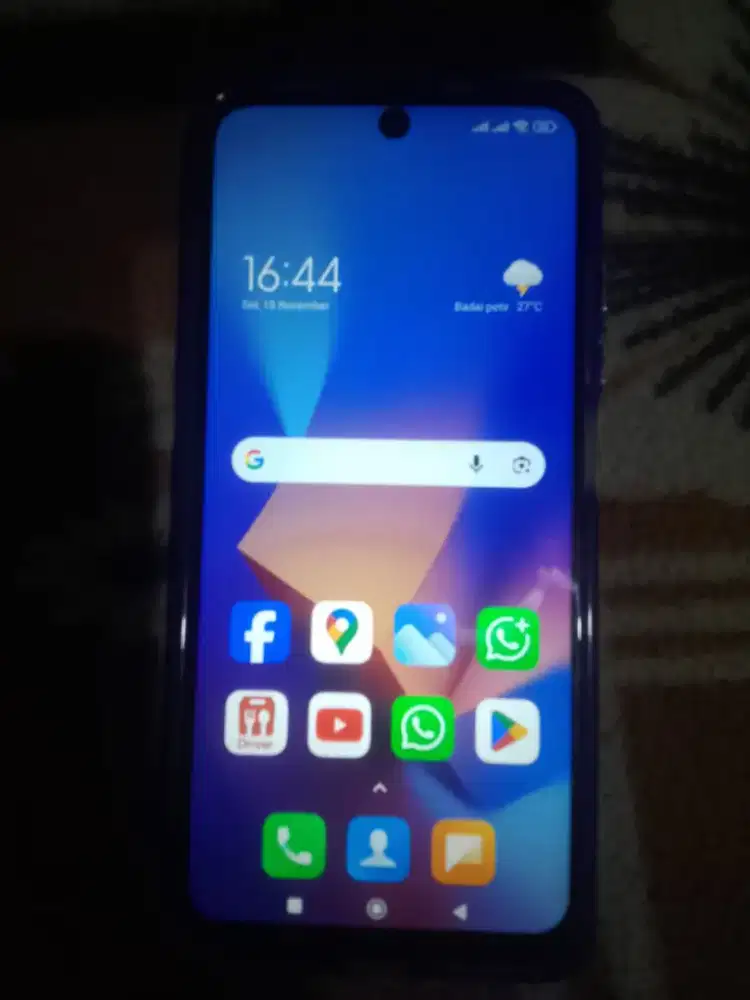 Di jual hp Xiaomi redmi not 10s ram 8+3/128