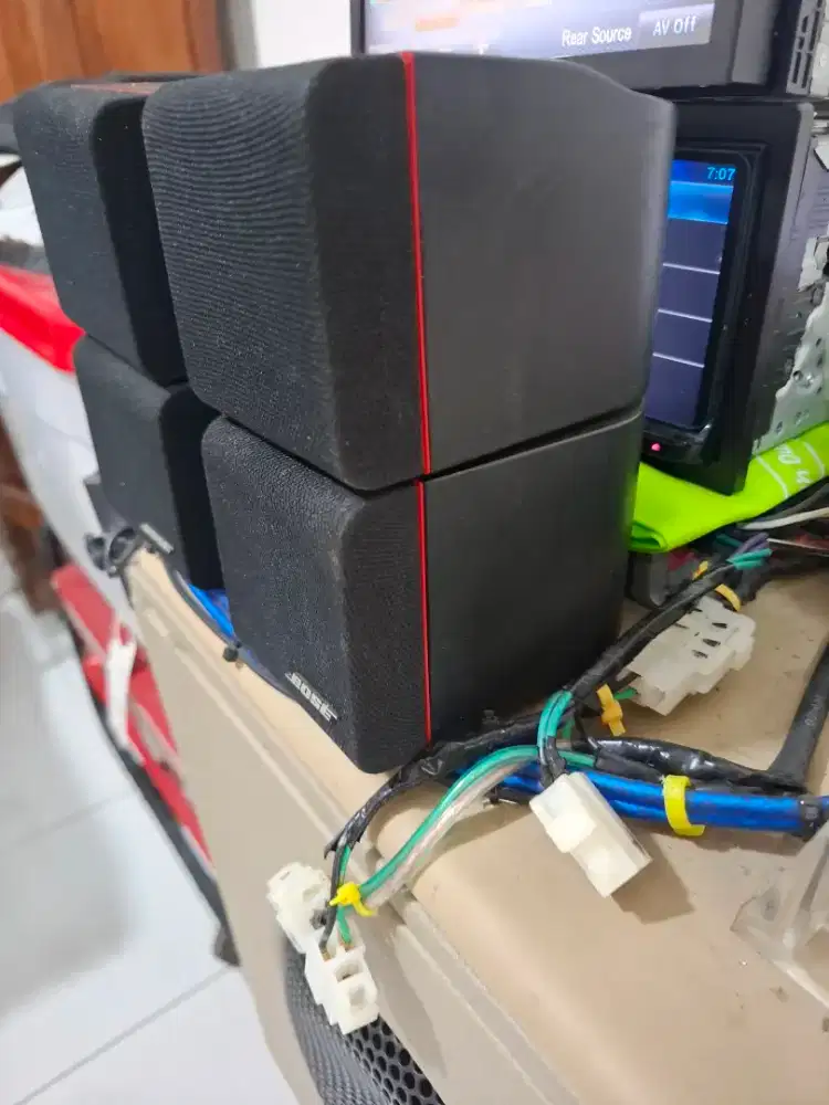 Speaker Bose Satelit