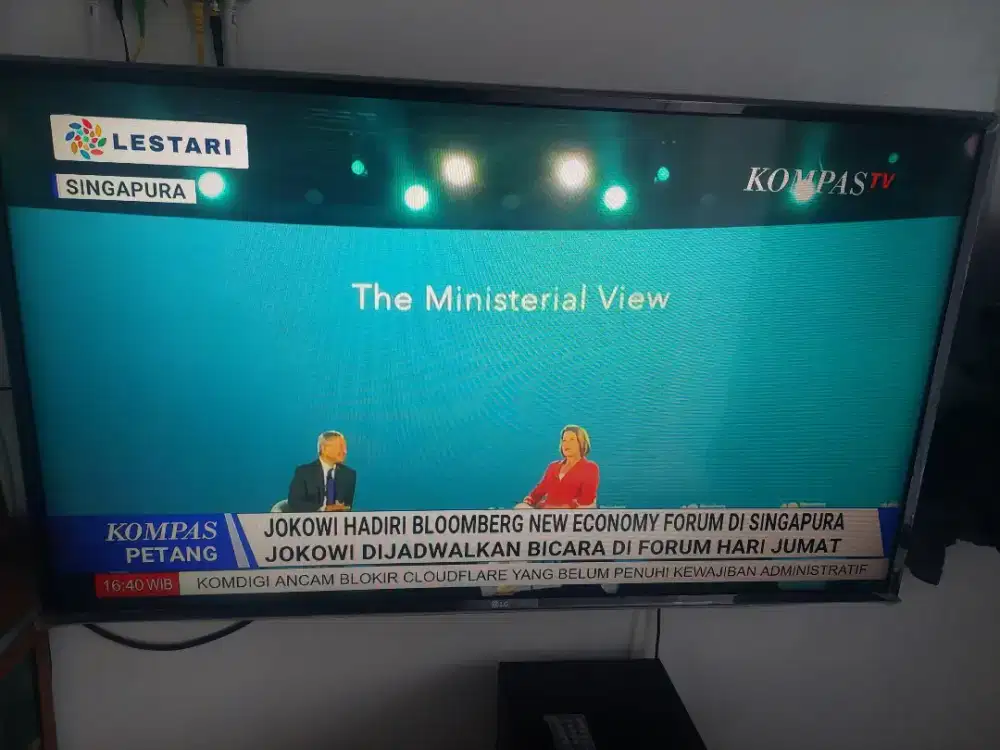 Jual cepat tv LED merk LG 43inc mulus no minus