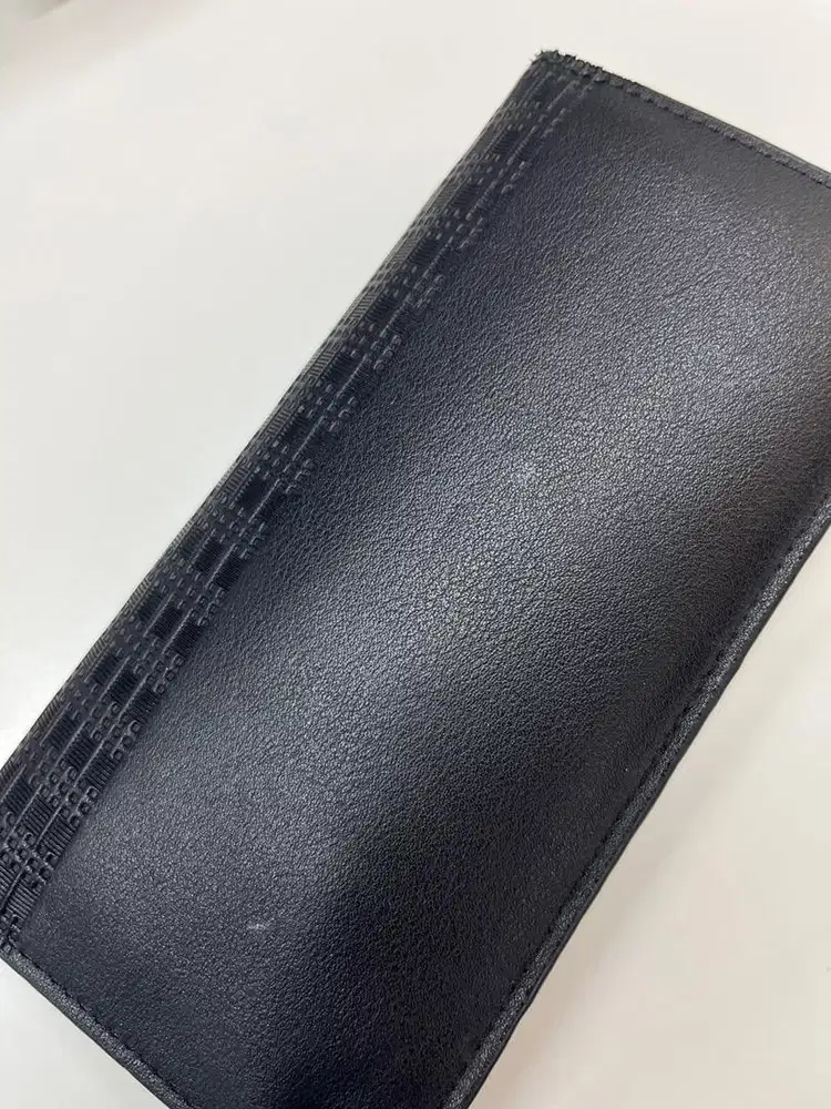 Dompet Lipat Hitam